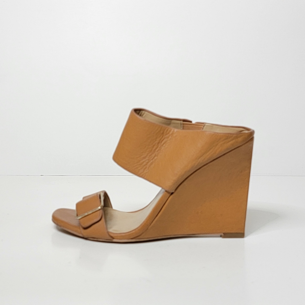 ANN TAYLOR Leather strappy Slip-on Open Toe wedge sandals size 6